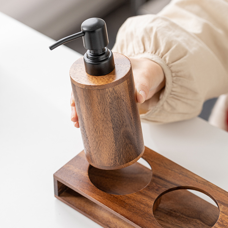 Bottiglie vuote porzionanti a  - Luxury Skincare Bottles recensione e prezzo